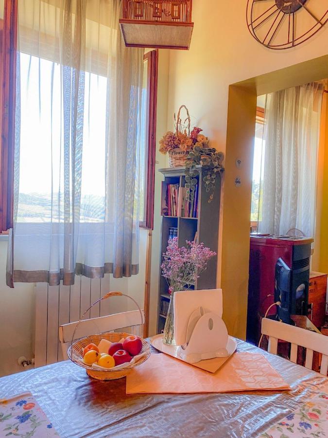 Ca' Tomassino Holiday Apartments Урбіно Екстер'єр фото