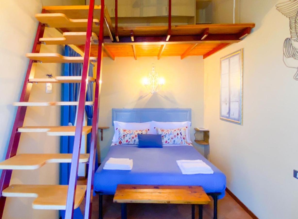 Ca' Tomassino Holiday Apartments Урбіно Екстер'єр фото