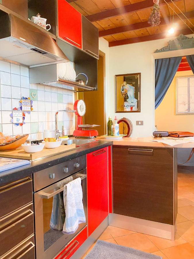 Ca' Tomassino Holiday Apartments Урбіно Екстер'єр фото