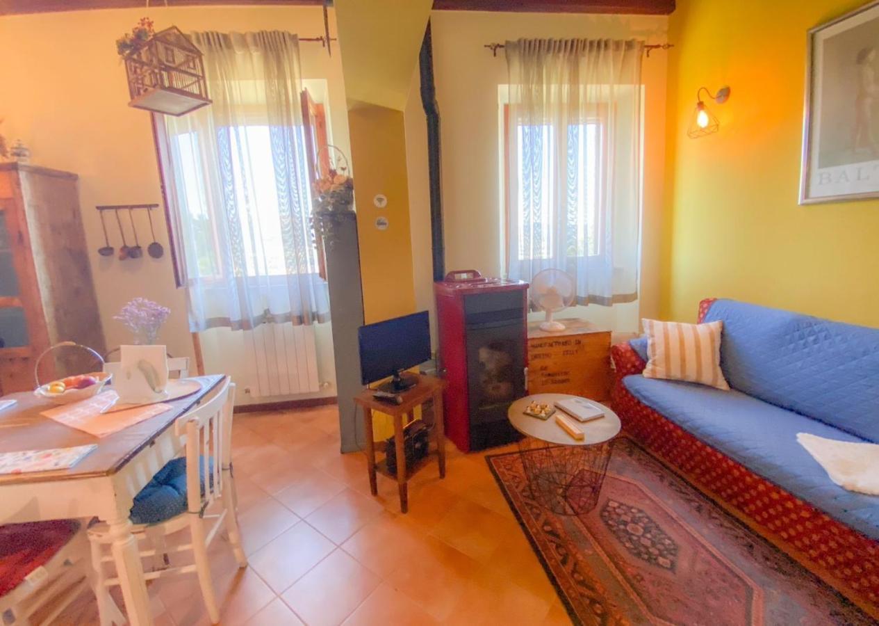 Ca' Tomassino Holiday Apartments Урбіно Екстер'єр фото