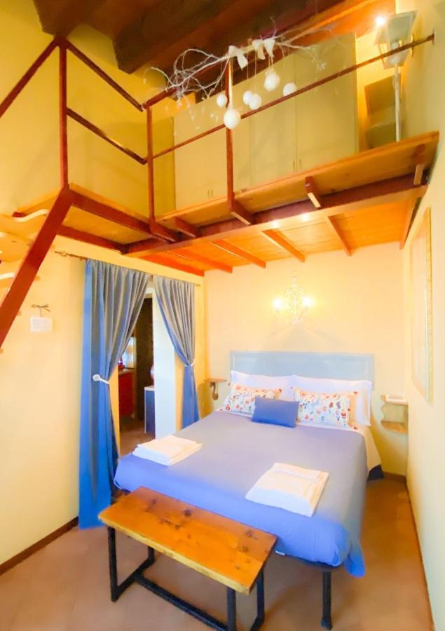 Ca' Tomassino Holiday Apartments Урбіно Екстер'єр фото
