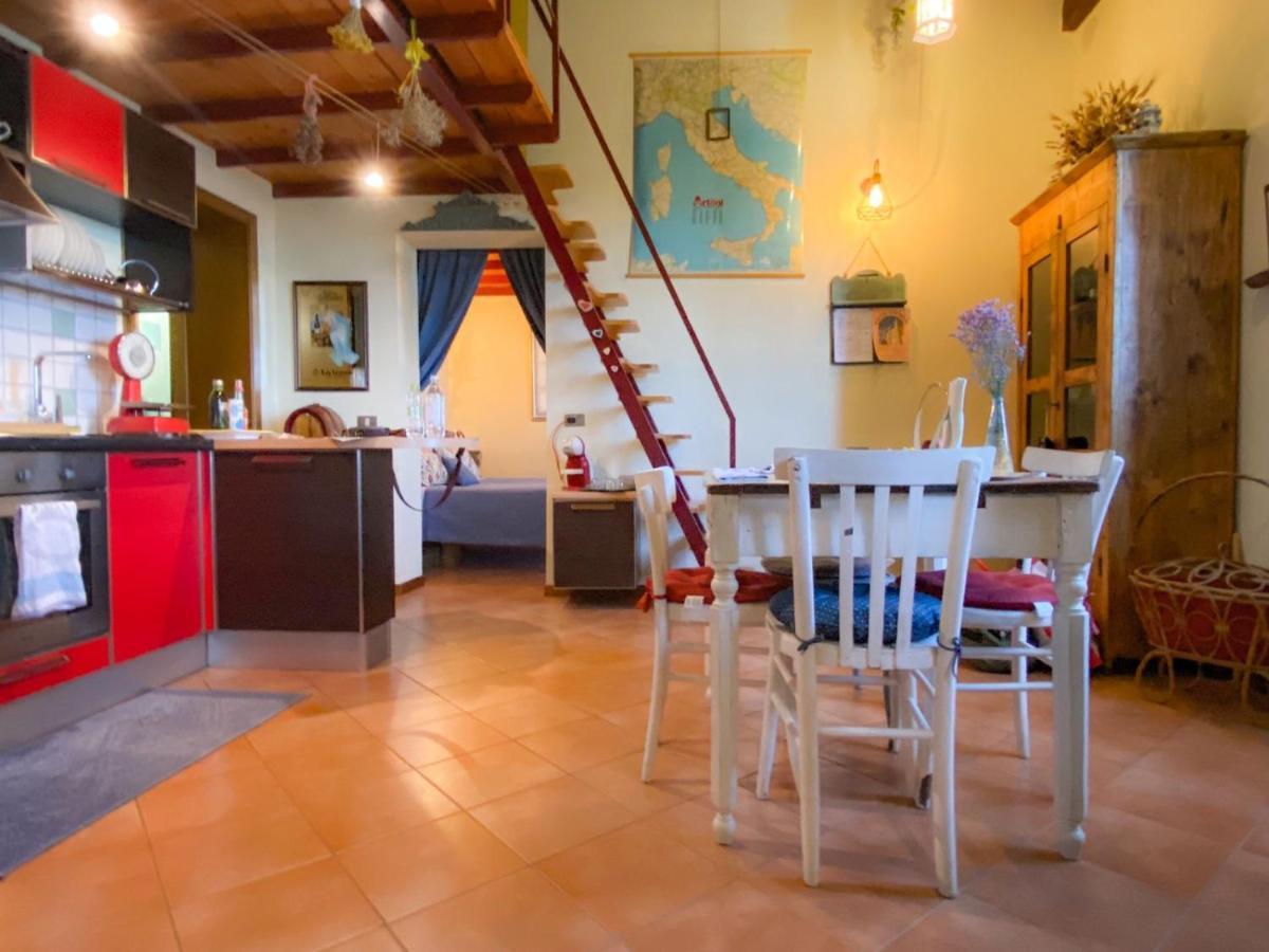 Ca' Tomassino Holiday Apartments Урбіно Екстер'єр фото